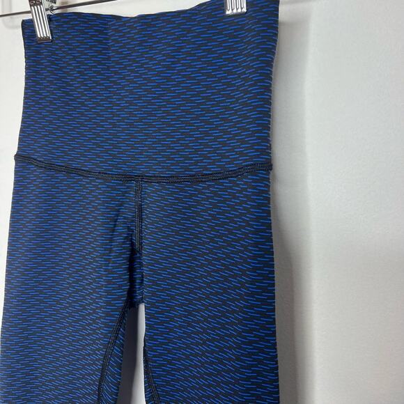 Lululemon Wunder Under Crop Black & Blue Pattern - Picture 4 of 6